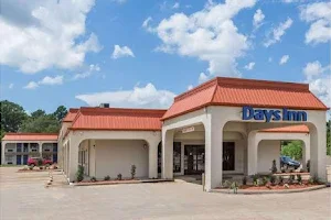 Days Inn by Wyndham Pearl/Jackson Airport image