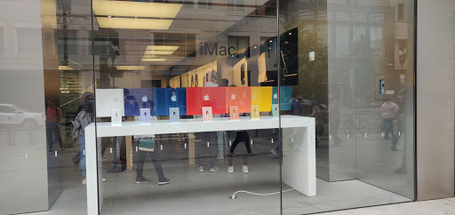 Computer Store «Apple Boylston Street», reviews and photos, 815 Boylston St, Boston, MA 02116, USA