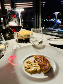 Plats et boissons du Restaurant gastronomique Restaurant Le Jules Verne à Paris - n°15