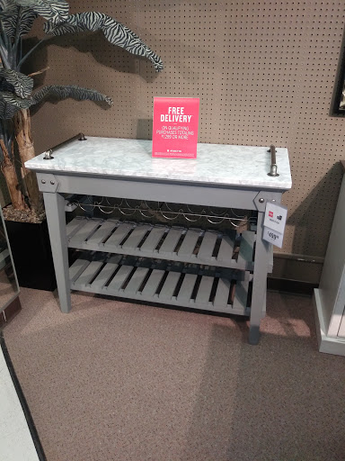 Furniture Store «Value City Furniture», reviews and photos, 1000 Hylan Dr #206, Rochester, NY 14623, USA