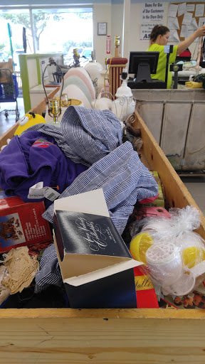 Outlet Store «Goodwill Ocala Outlet Store», reviews and photos, 2920 W Silver Springs Blvd, Ocala, FL 34475, USA