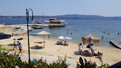 Zdjęcie Tzanis beach i osada
