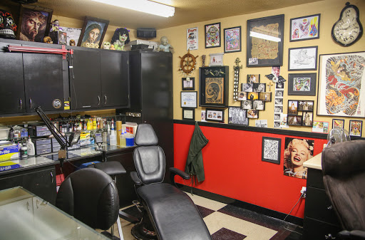 Tattoo Shop «Anchors Away Tattoo & Body Piercing Parlor», reviews and photos, 209 E Kettleman Ln, Lodi, CA 95240, USA