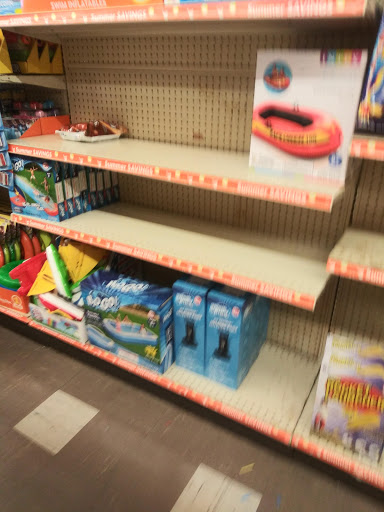 Dollar Store «FAMILY DOLLAR», reviews and photos, 417 Michigan St, Algonac, MI 48001, USA