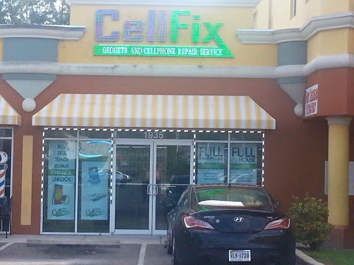 Electronics Repair Shop «Cell Fix Inc», reviews and photos, 8601 N Florida Ave, Tampa, FL 33604, USA