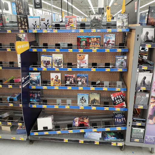 Discount Store «Walmart», reviews and photos, 900 Boston Post Rd, Guilford, CT 06437, USA