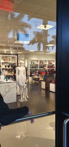 Fashion Accessories Store «Michael Kors», reviews and photos, 1800 Sawgrass Mills Cir #2630, Sunrise, FL 33323, USA