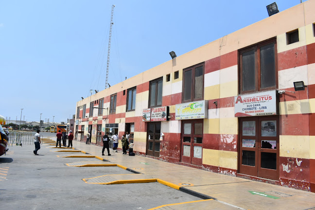 Terminal Terrestre Chimbote "El Chimbador" - Chimbote