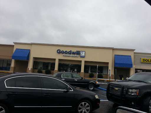 Thrift Store «Goodwill», reviews and photos