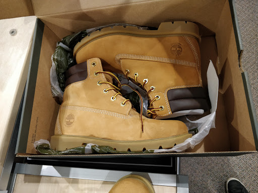 Shoe Store «DSW Designer Shoe Warehouse», reviews and photos, 12922 Middlebrook Road, Germantown, MD 20874, USA