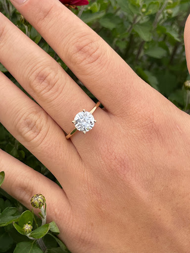 Jewelry Store «Edward Warren Jewelers», reviews and photos, 1610 Cross Creeks Blvd, Pickerington, OH 43147, USA