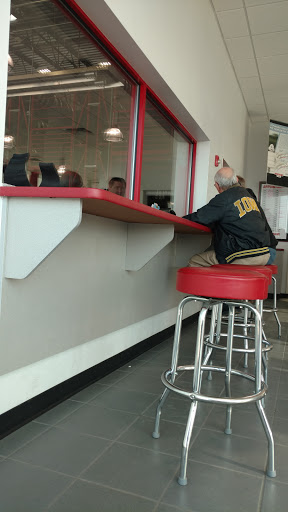 Tire Shop «Discount Tire Store - Cedar Rapids, IA», reviews and photos, 3050 Wiley Blvd SW, Cedar Rapids, IA 52404, USA