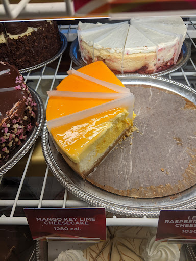 Restaurant «The Cheesecake Factory», reviews and photos, 1350 Stoneridge Mall Rd, Pleasanton, CA 94588, USA