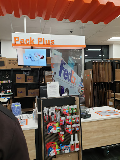 Print Shop «FedEx Office Print & Ship Center», reviews and photos, 4417 Hartwick Rd, College Park, MD 20740, USA