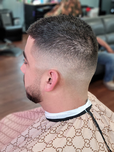 Barber Shop «Trending Barbershop», reviews and photos, 3024 N Belt Line Rd, Irving, TX 75062, USA
