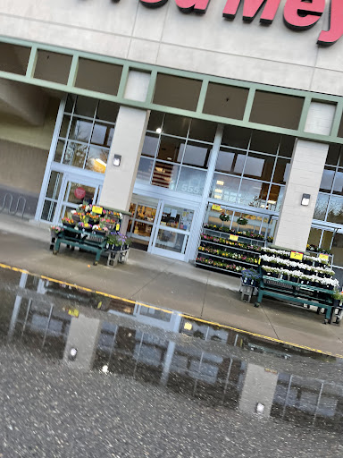Grocery Store «Fred Meyer», reviews and photos, 555 Trosper Rd SW, Tumwater, WA 98512, USA