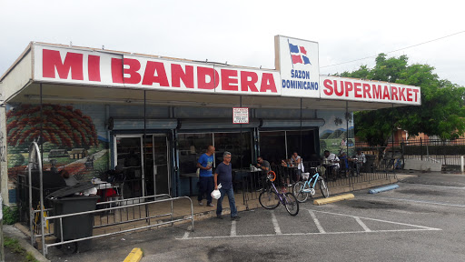 Lodging «Mi Bandera Supermarket», reviews and photos, 2935 W Oak Ridge Rd, Orlando, FL 32809, USA