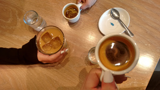 Coffee Shop «Blue Bottle Coffee», reviews and photos, 1712 Sunset Blvd, Los Angeles, CA 90026, USA