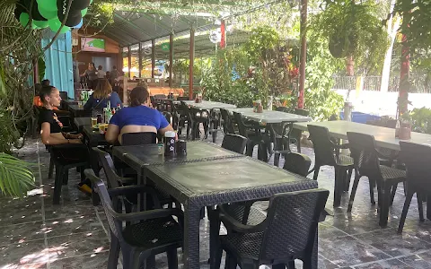 Restaurante, Pescadería Los Cubanos image