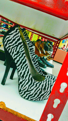 Thrift Store «Garland Road Thrift Store», reviews and photos, 10030 Garland Rd, Dallas, TX 75218, USA