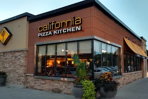 California Pizza Kitchen at Washingtonian Center image