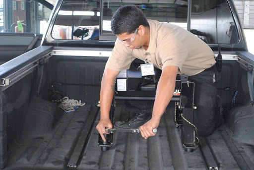 Truck Rental Agency «U-Haul Moving & Storage at Foothill Blvd», reviews and photos, 16823 E Foothill Blvd, Fontana, CA 92335, USA