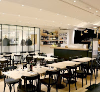 Atmosphère du Restaurant italien Pizzeria Iovine's à Paris - n°10