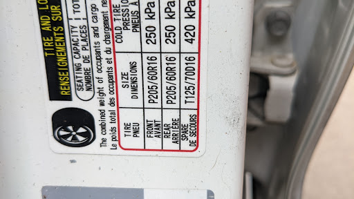 Tire Shop «Discount Tire Store - Bee Cave, TX», reviews and photos, 3922 Ranch Rd 620 S, Bee Cave, TX 78738, USA