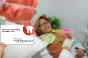 Drg Yumelia Ernita - Praktek Dokter Gigi Kota Bekasi image