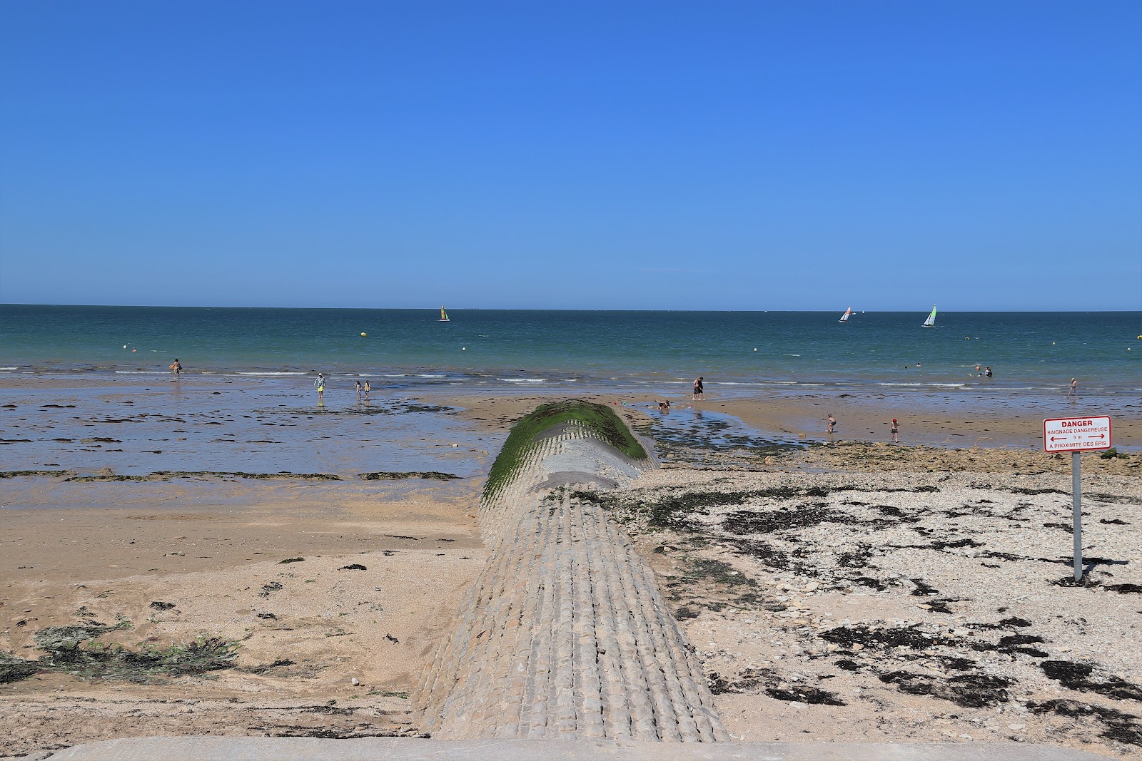 Sword Beach photo #9