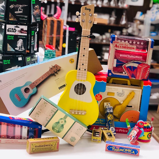 Toy Store «Brookside Toy and Science», reviews and photos, 330 W 63rd St, Kansas City, MO 64113, USA