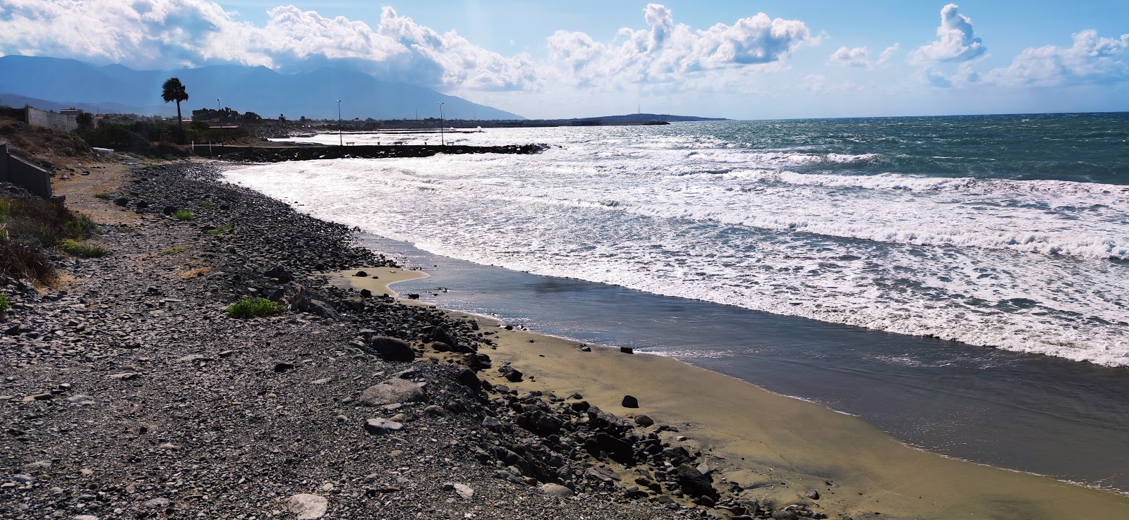 Photo de Kepirce beach avec l'eau turquoise de surface