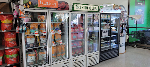 Pet Supply Store «Pet Supplies Plus», reviews and photos, 646 Long Hill Rd, Groton, CT 06340, USA