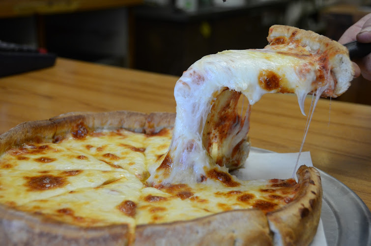 #1 best pizza place in Elgin - Mel's Pizza