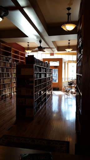 Book Store «Voyageur Book Shop», reviews and photos, 2212 S Kinnickinnic Ave, Milwaukee, WI 53207, USA