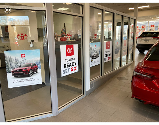 Car Dealer «Greentree Toyota», reviews and photos, 87 Federal Rd, Danbury, CT 06811, USA