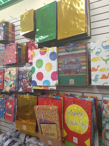 Dollar Store «Dollar Tree», reviews and photos, 429 Indiana Ave, New Castle, IN 47362, USA