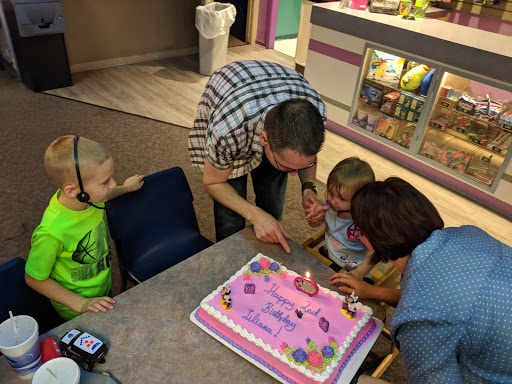 Bowling Alley «Lucky Strike Lanes», reviews and photos, 1904 S Anderson St, Elwood, IN 46036, USA