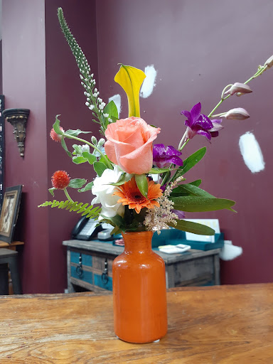 Florist «Flowers Etcetera By Denise», reviews and photos, 637 N 2nd St, Philadelphia, PA 19123, USA