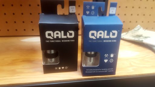 Camping Store «REI», reviews and photos, 240 Andover Park W, Tukwila, WA 98188, USA