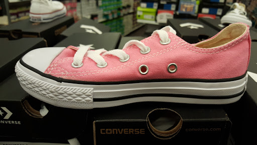 Shoe Store «Shoe Carnival», reviews and photos, 15146 Crossroads Pkwy, Gulfport, MS 39503, USA