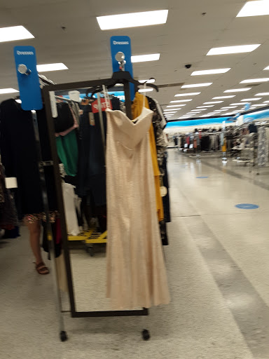 Clothing Store «Ross Dress for Less», reviews and photos, 2649 N Salisbury Blvd, Salisbury, MD 21801, USA