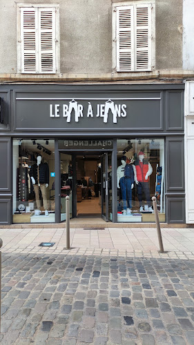 Magasin de vêtements pour hommes Le Bar à Jeans Beaune