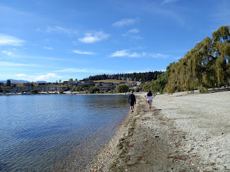 Wanaka Lakefront