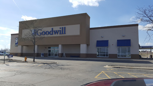 Thrift Store «Goodwill Store & Donation Center», reviews and photos, 1020 N Rohlwing Rd, Addison, IL 60101, USA