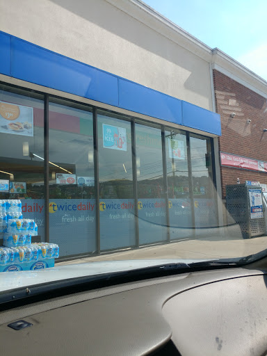 Convenience Store «Twice Daily # 8081», reviews and photos, 501 Hickory Hills Blvd, Whites Creek, TN 37189, USA