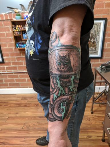 Tattoo Shop «Dire Wolf Tattoo and Fine Art», reviews and photos, 3041 Thousand Oaks Blvd, Thousand Oaks, CA 91362, USA