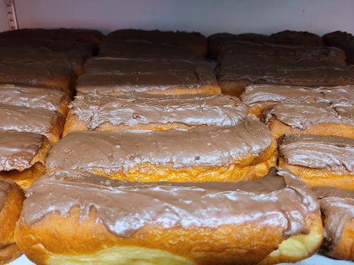 Dessert Shop «Honey Creme Donut Shop», reviews and photos, 514 Vincennes St, New Albany, IN 47150, USA