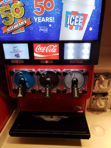 Shopping Mall «Eden Prairie Center», reviews and photos, 8251 Flying Cloud Dr, Eden Prairie, MN 55344, USA