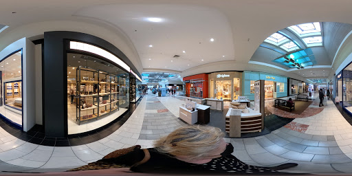 Shoe Store «Shoe Mill», reviews and photos, 9609 SW Washington Square Rd, Portland, OR 97223, USA